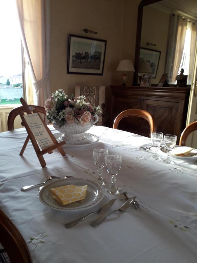 Frühstückspension Chateau De Varaize