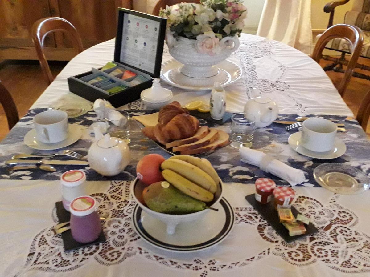 Frühstückspension Chateau De Varaize